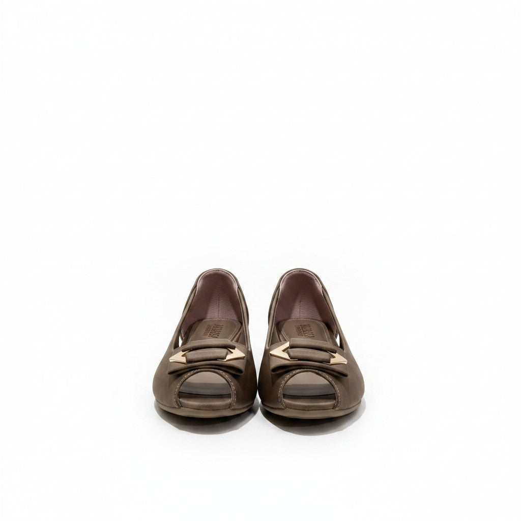 Case Brown Sandal