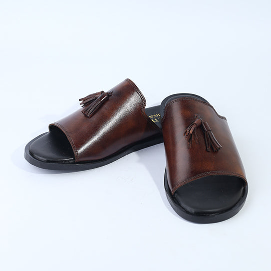 Commute Brown Sleeper