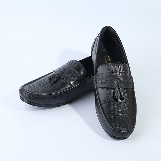 Explorer Black Shoes