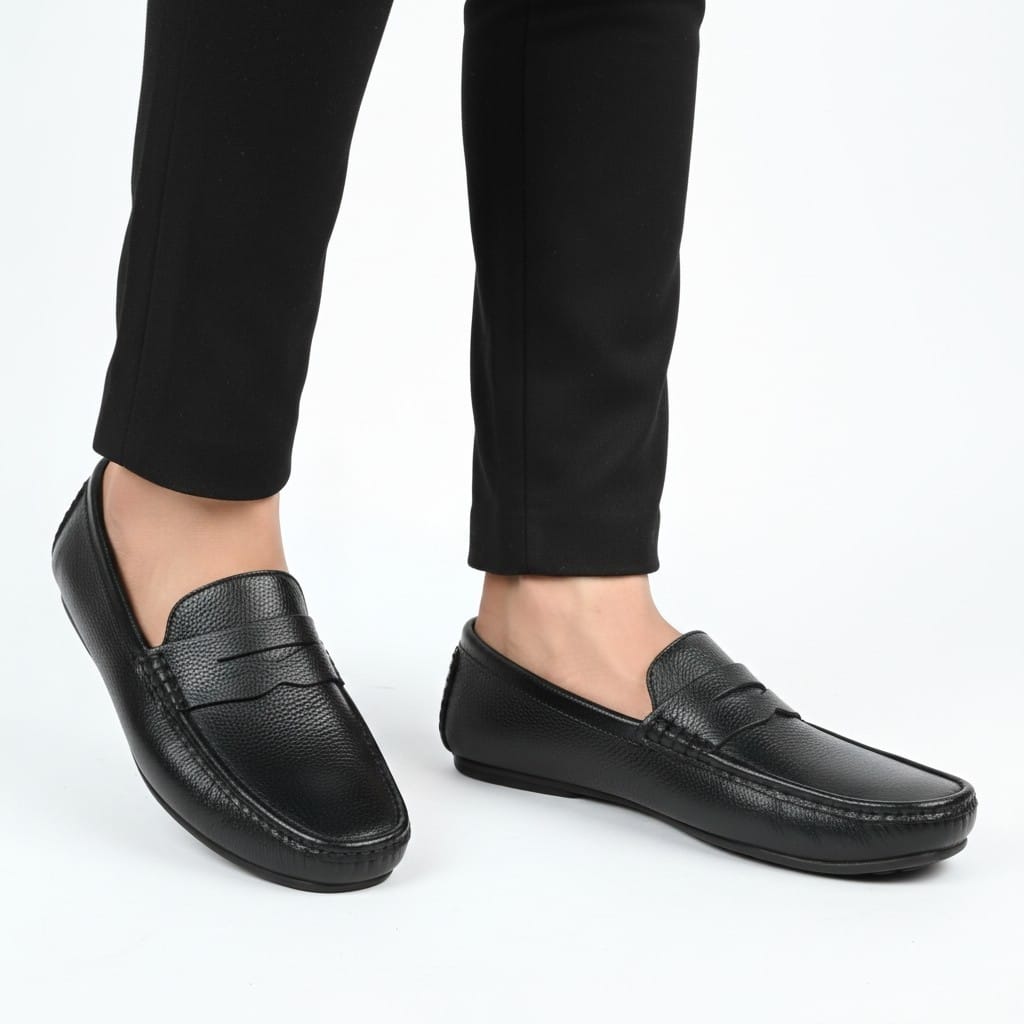 Lexro Black Casual Shoes