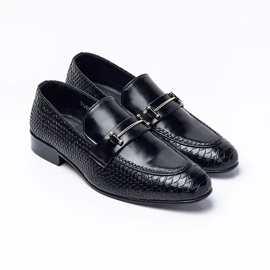 Modish Black Shoes