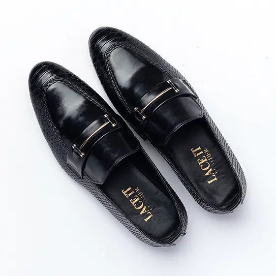 Modish Black Shoes